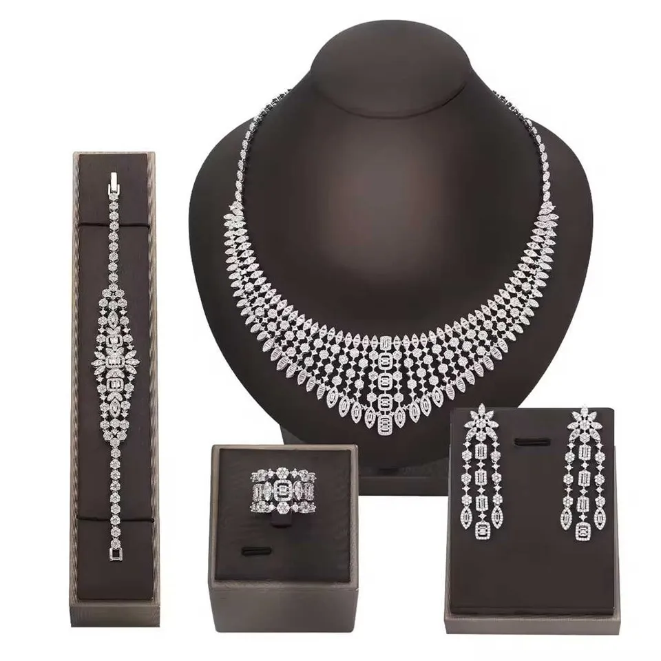 Bộ trang sức cưới pha lê sang trọng