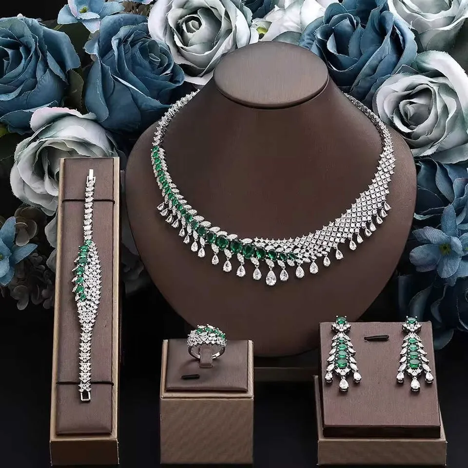 Bộ trang sức cô dâu Ả Rập Saudi