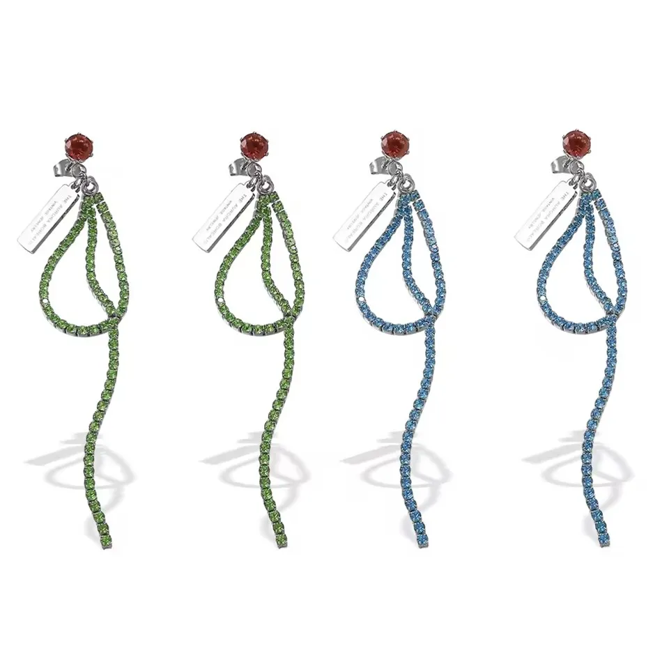 Bông tai trăm cá tính bằng thép không gỉ